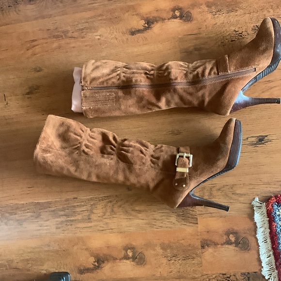 Michael Michael Kors, suede boots, owned. - Picture 3 of 10
